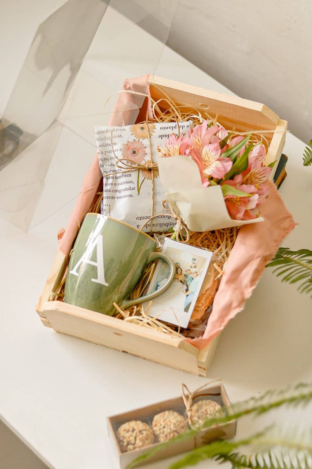 Caixote Café com Caneca Flores